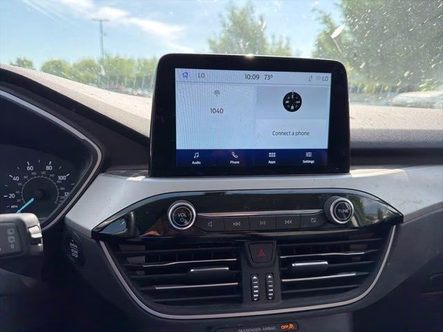 2022 Gray Metallic Ford Escape SE AWD SUV