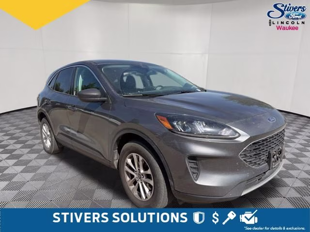 2022 Gray Metallic Ford Escape SE AWD SUV