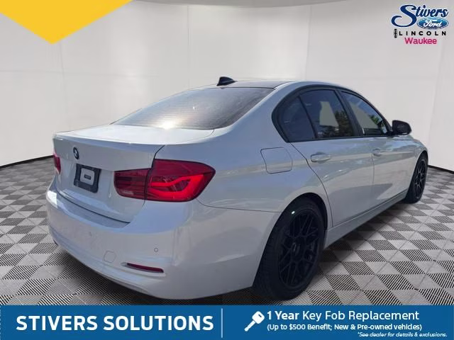 2018 Alpine White BMW 3 Series 320i xDrive AWD Sedan