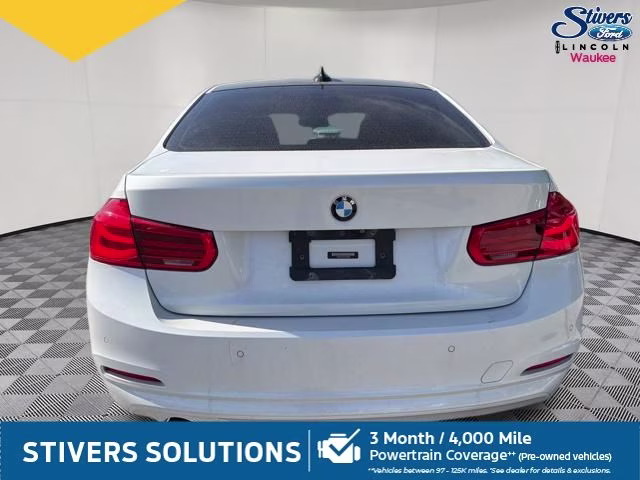 2018 Alpine White BMW 3 Series 320i xDrive AWD Sedan