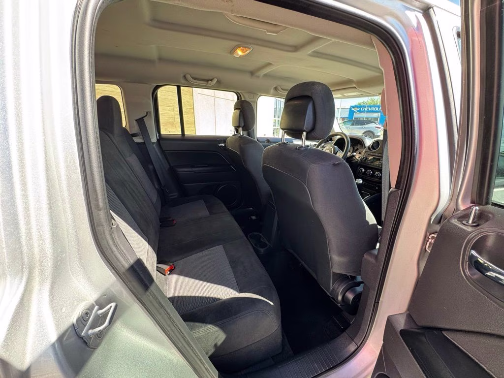 2014 Bright Silver Metallic Clearcoat Jeep Patriot Sport 4X4 SUV