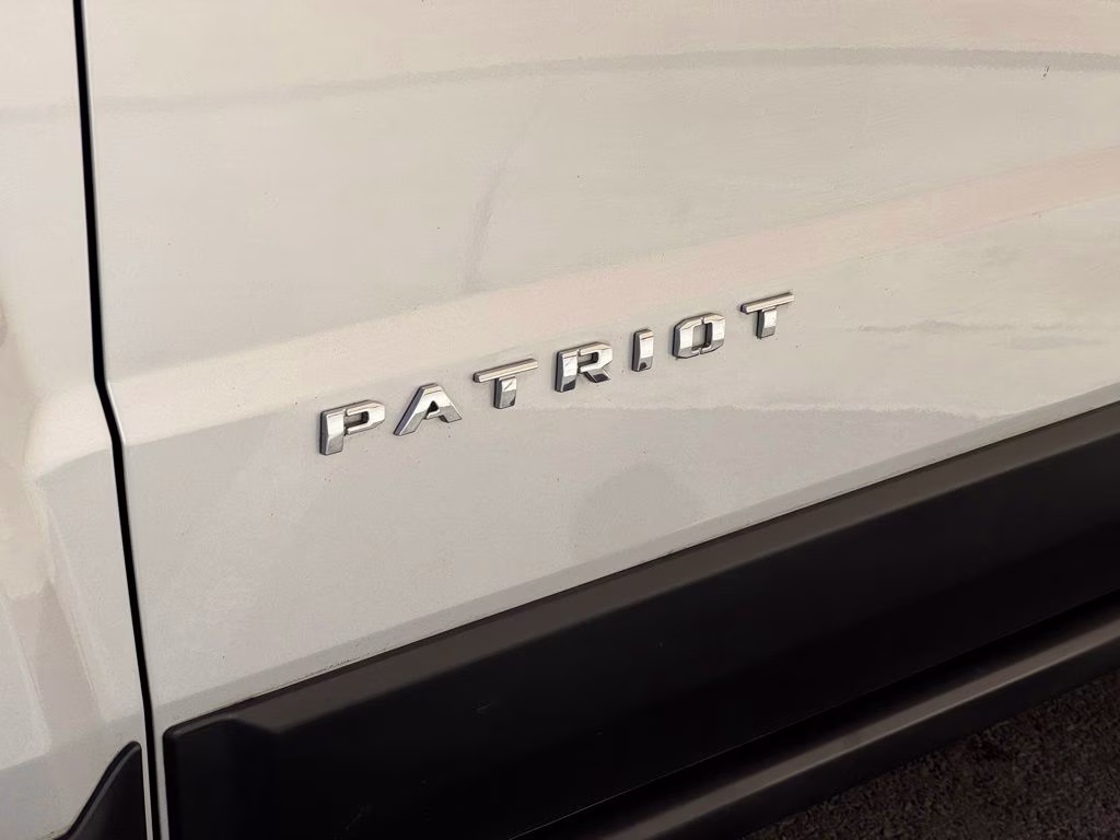 2014 Bright Silver Metallic Clearcoat Jeep Patriot Sport 4X4 SUV