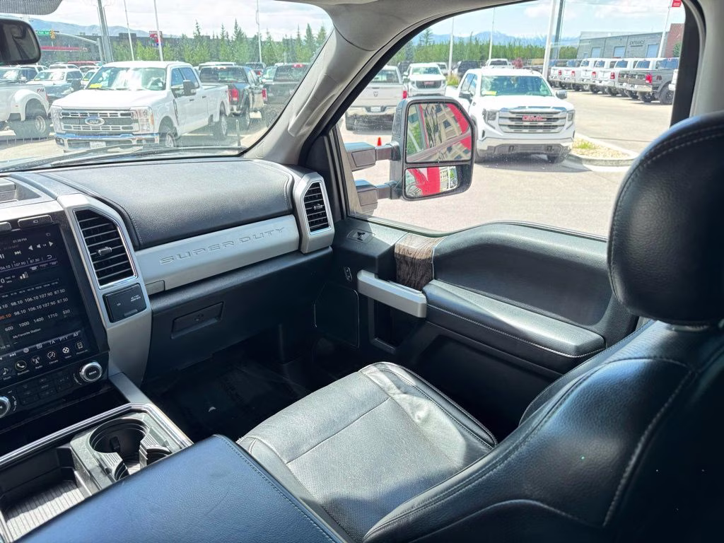 2018 Shadow Black Ford Super Duty F-250 SRW Lariat 4X4 Truck