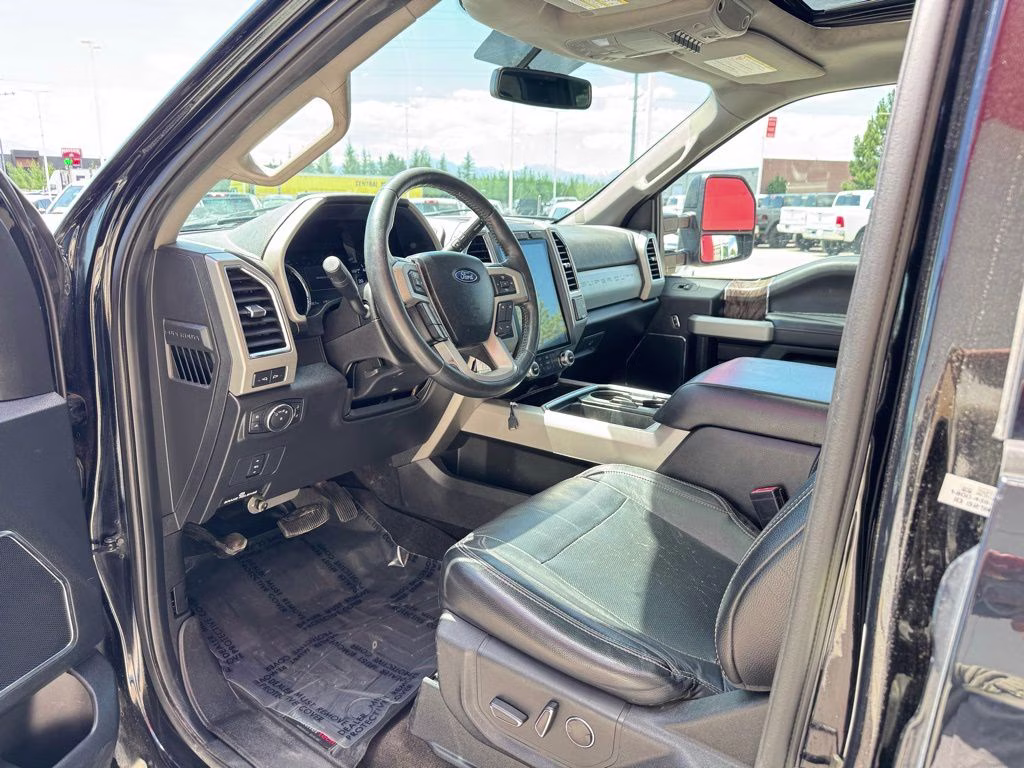2018 Shadow Black Ford Super Duty F-250 SRW Lariat 4X4 Truck