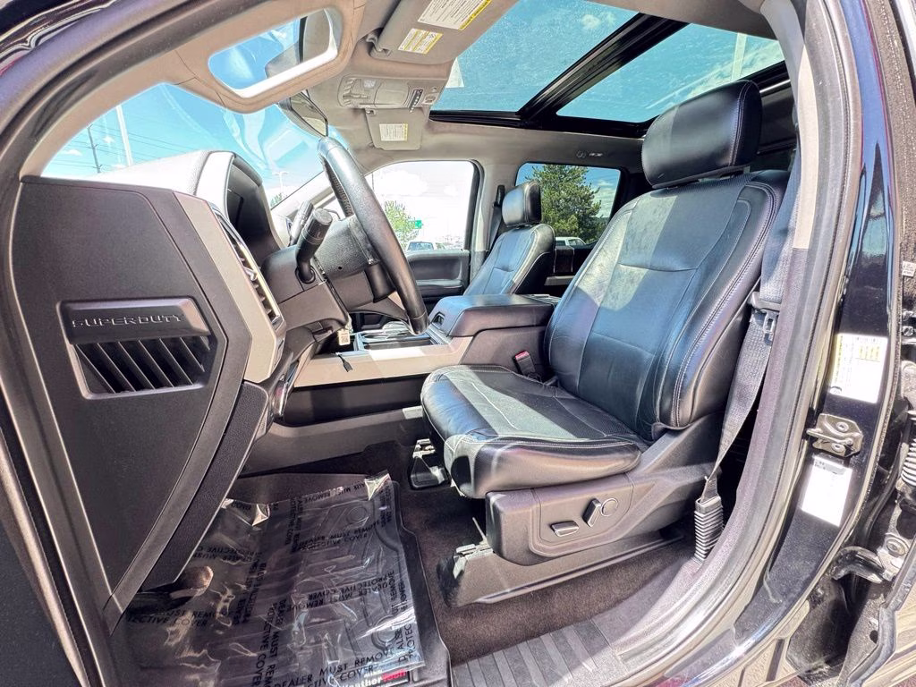 2018 Shadow Black Ford Super Duty F-250 SRW Lariat 4X4 Truck