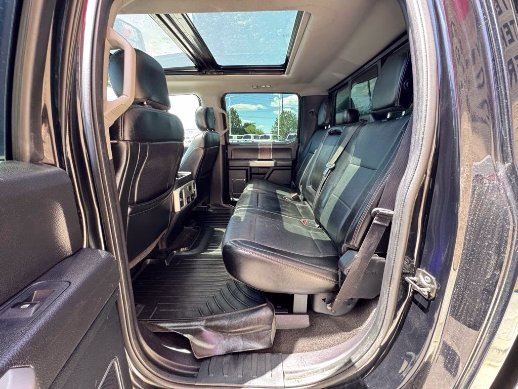 2018 Shadow Black Ford Super Duty F-250 SRW Lariat 4X4 Truck