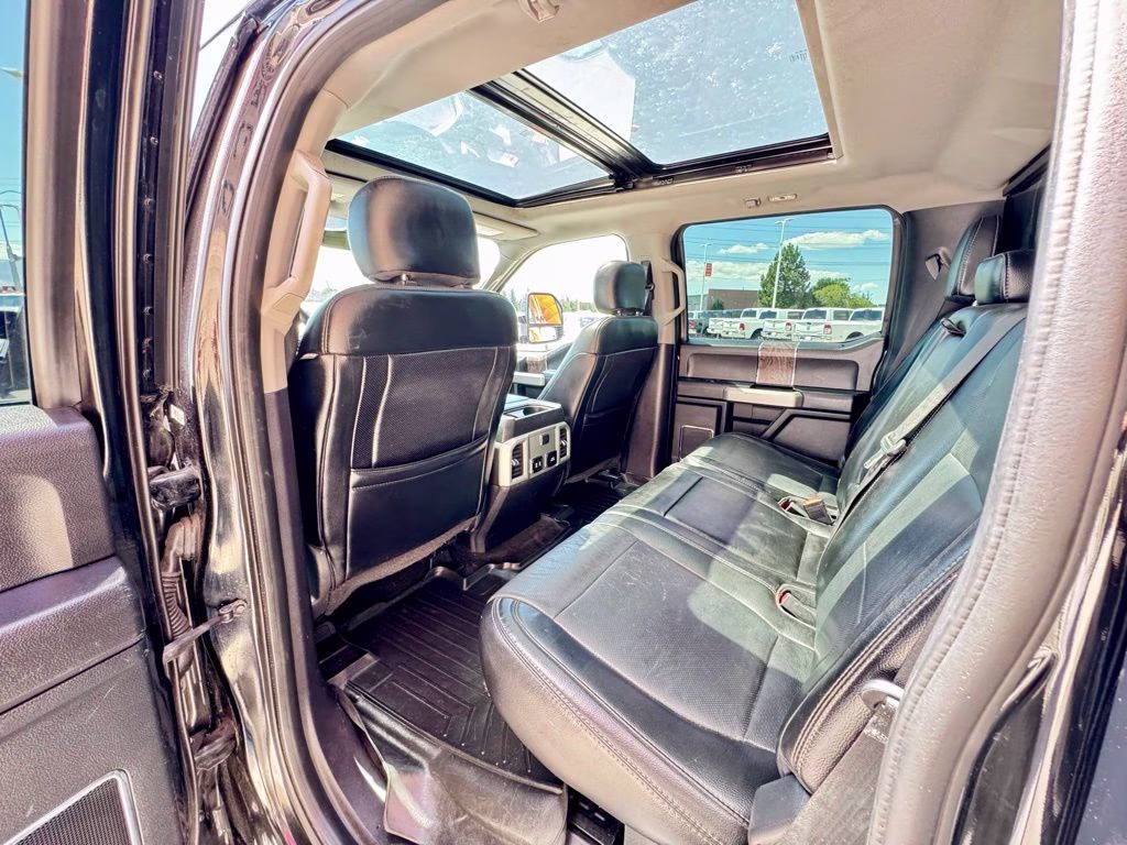 2018 Shadow Black Ford Super Duty F-250 SRW Lariat 4X4 Truck