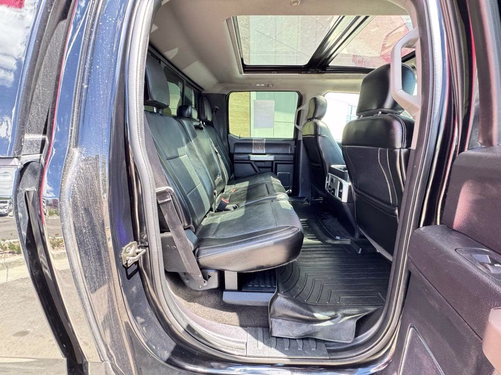 2018 Shadow Black Ford Super Duty F-250 SRW Lariat 4X4 Truck