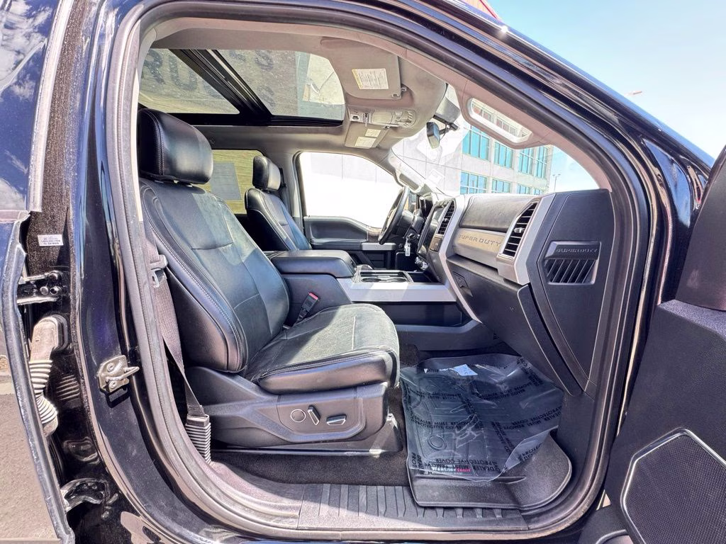 2018 Shadow Black Ford Super Duty F-250 SRW Lariat 4X4 Truck