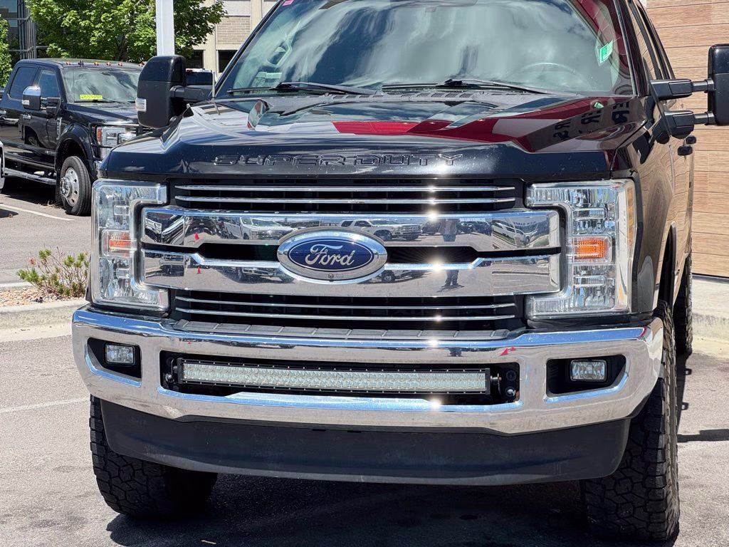2018 Shadow Black Ford Super Duty F-250 SRW Lariat 4X4 Truck