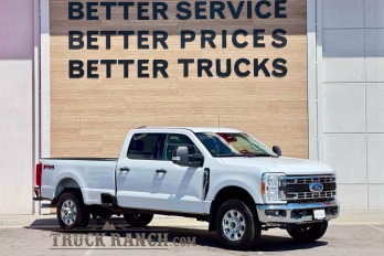 2023 White Ford Super Duty F-350 SRW XLT 4X4 Truck