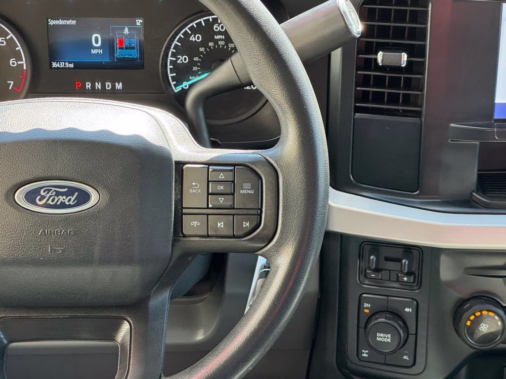 2023 White Ford Super Duty F-350 SRW XLT 4X4 Truck