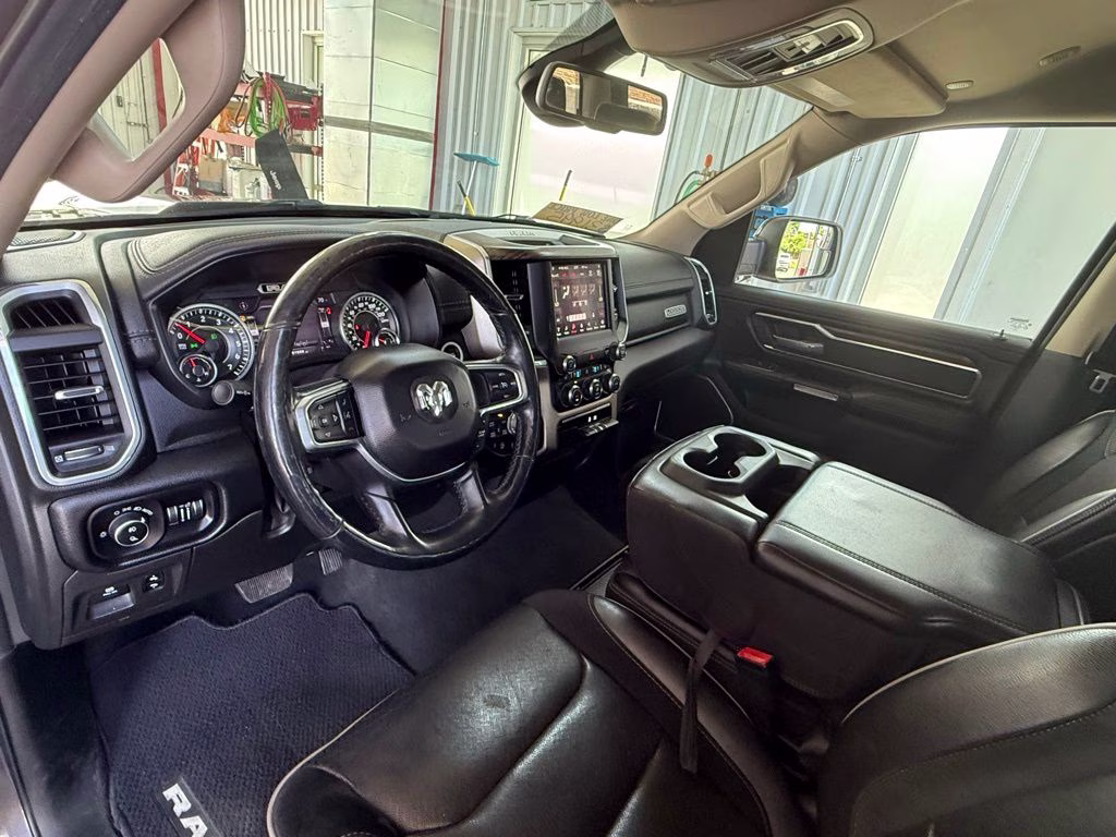 2019 Granite Crystal Metallic Clearcoat Ram 1500 Laramie 4X4 Truck