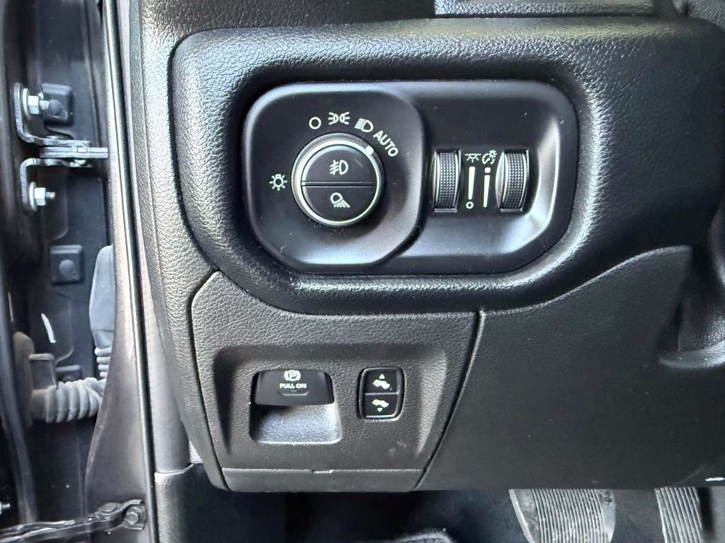 2019 Granite Crystal Metallic Clearcoat Ram 1500 Laramie 4X4 Truck