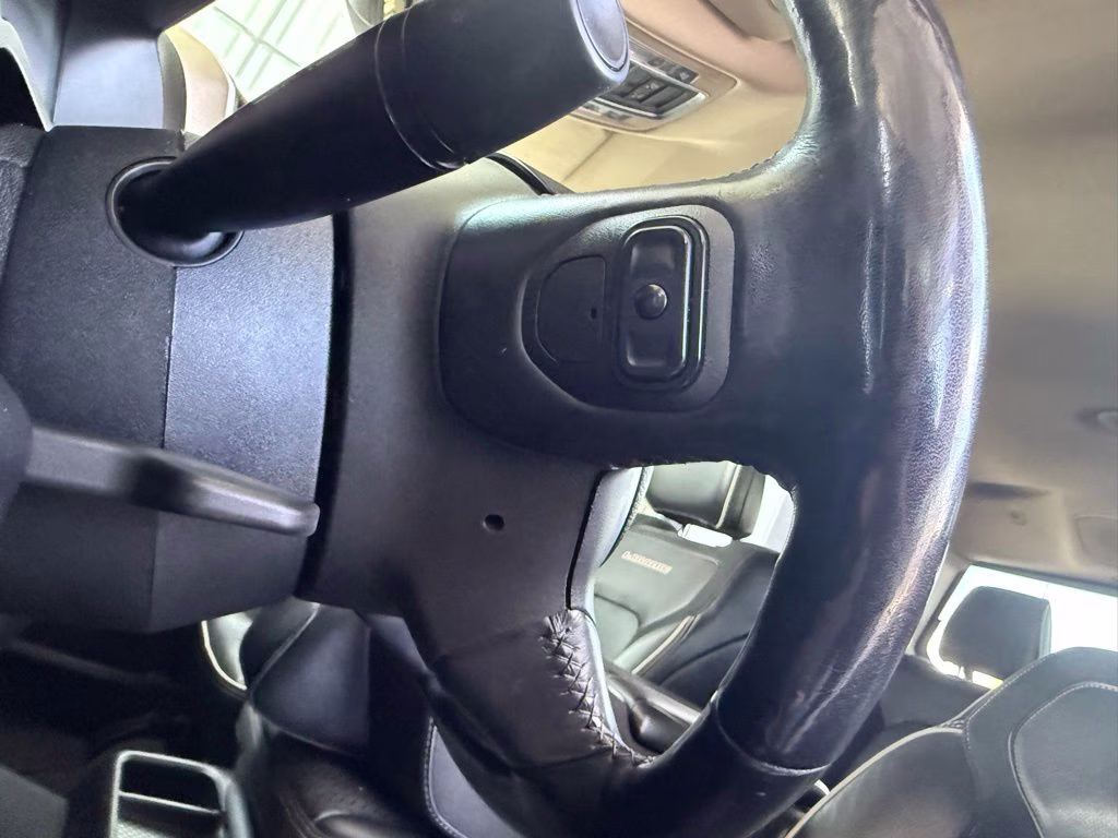 2019 Granite Crystal Metallic Clearcoat Ram 1500 Laramie 4X4 Truck