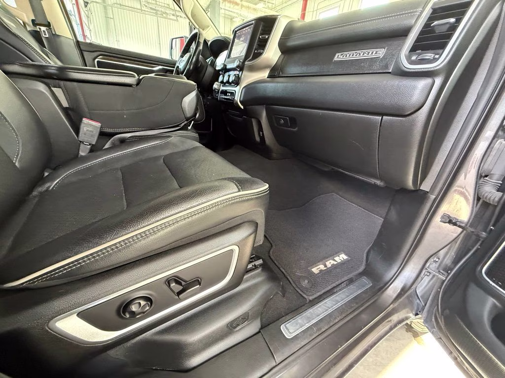 2019 Granite Crystal Metallic Clearcoat Ram 1500 Laramie 4X4 Truck