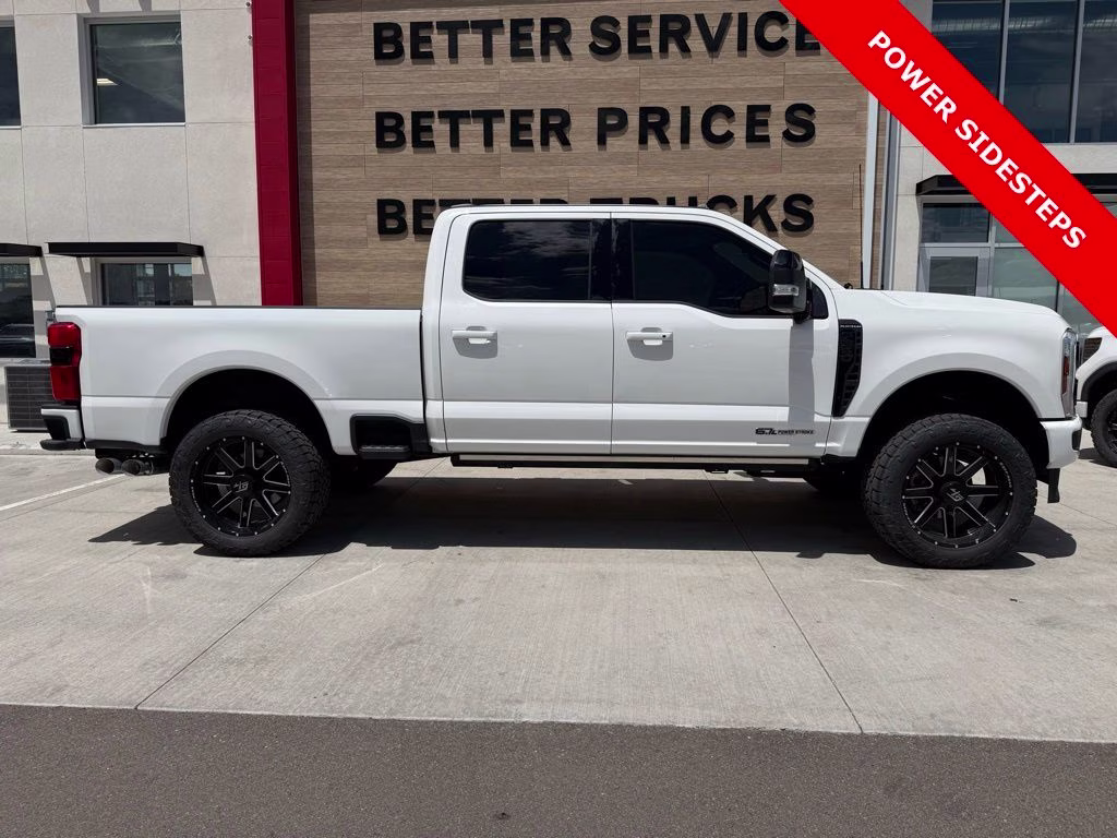 2025 Star White Metallic Tri-Coat Ford Super Duty F-350 SRW Platinum 4X4 Truck