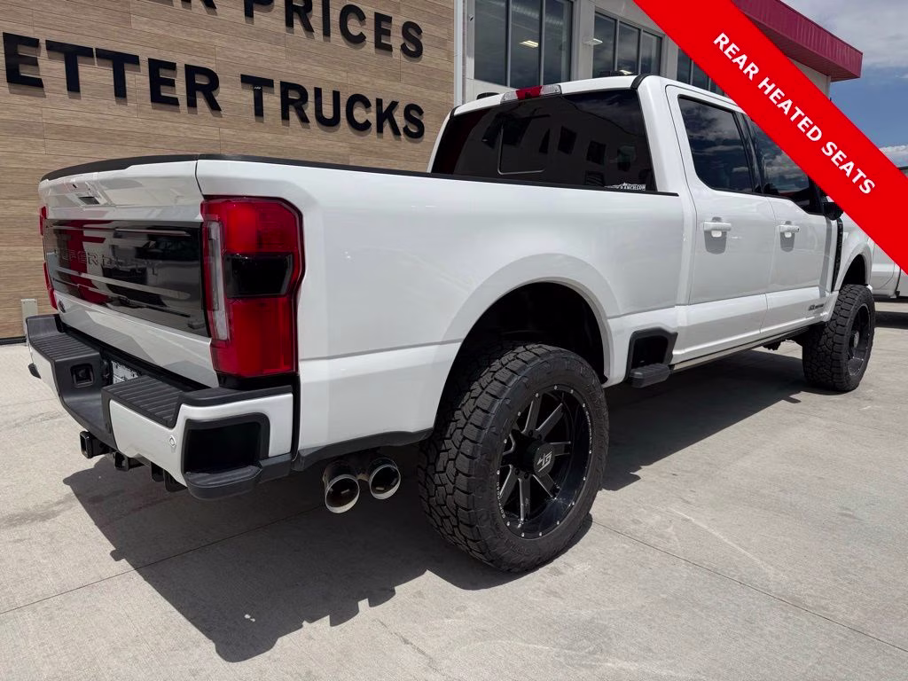 2025 Star White Metallic Tri-Coat Ford Super Duty F-350 SRW Platinum 4X4 Truck