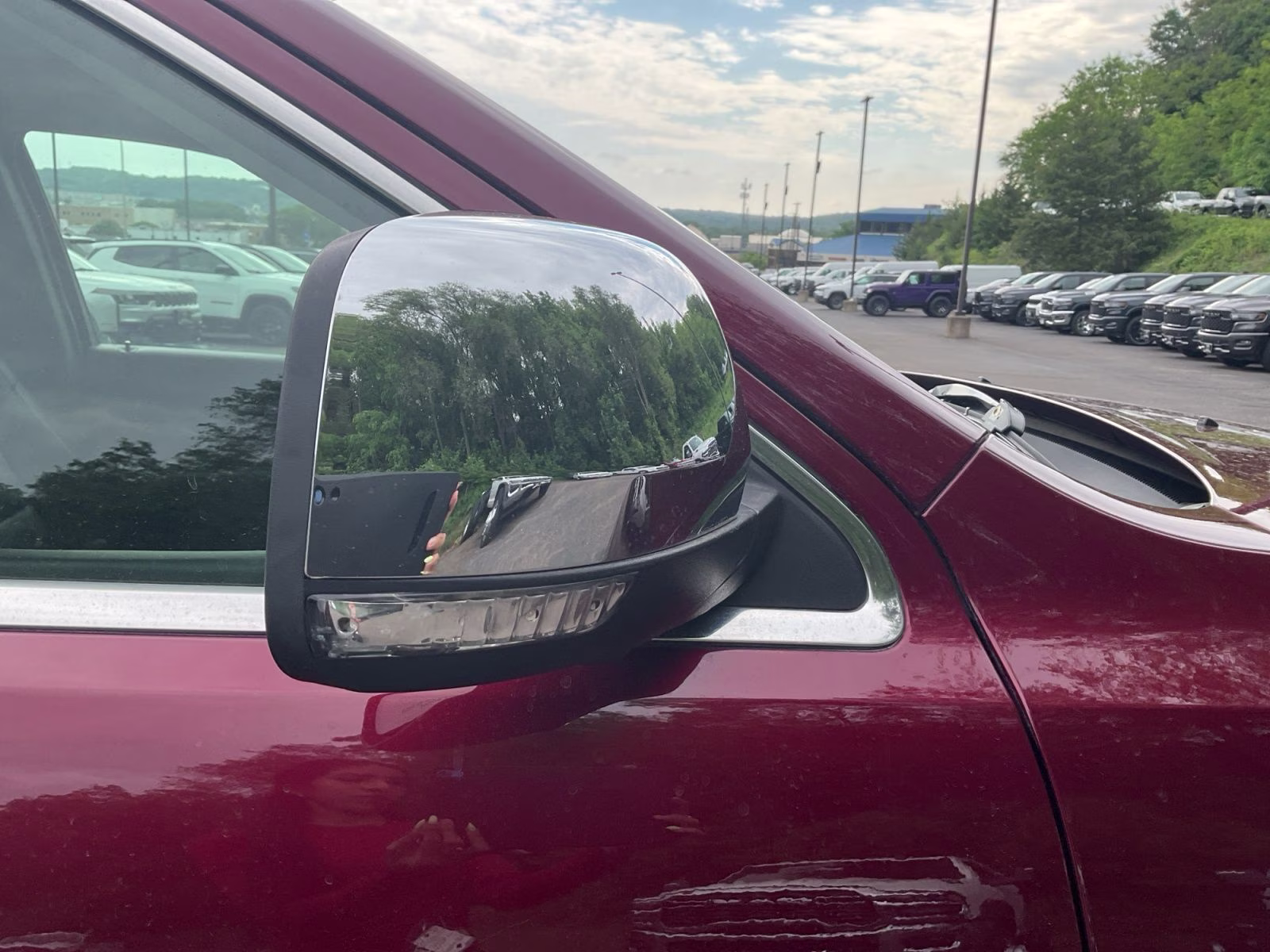 2017 Velvet Red Pearlcoat Jeep Grand Cherokee Summit 4X4 SUV