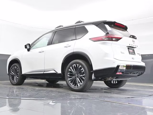 2026 Everest White Pearl/Super Black Nissan Rogue Platinum AWD SUV