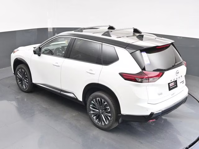 2026 Everest White Pearl/Super Black Nissan Rogue Platinum AWD SUV