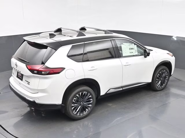 2026 Everest White Pearl/Super Black Nissan Rogue Platinum AWD SUV