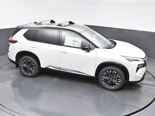 2026 Everest White Pearl/Super Black Nissan Rogue Platinum AWD SUV