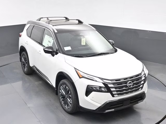 2026 Everest White Pearl/Super Black Nissan Rogue Platinum AWD SUV