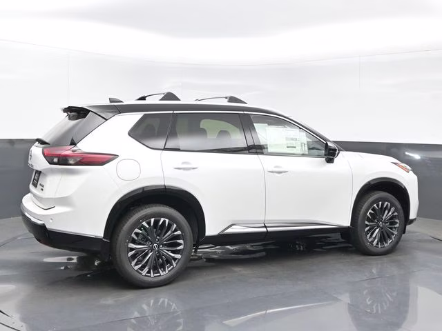 2026 Everest White Pearl/Super Black Nissan Rogue Platinum AWD SUV