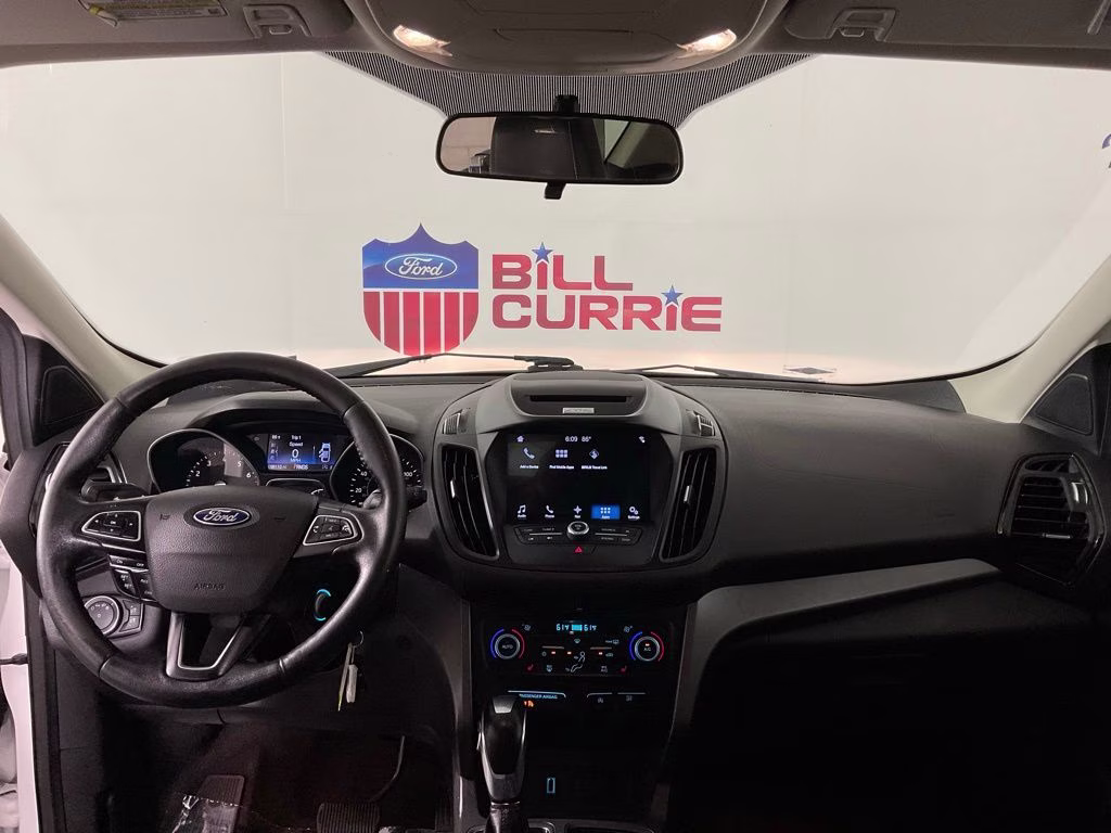 2018 White Platinum Clearcoat Metallic Ford Escape SEL FWD SUV