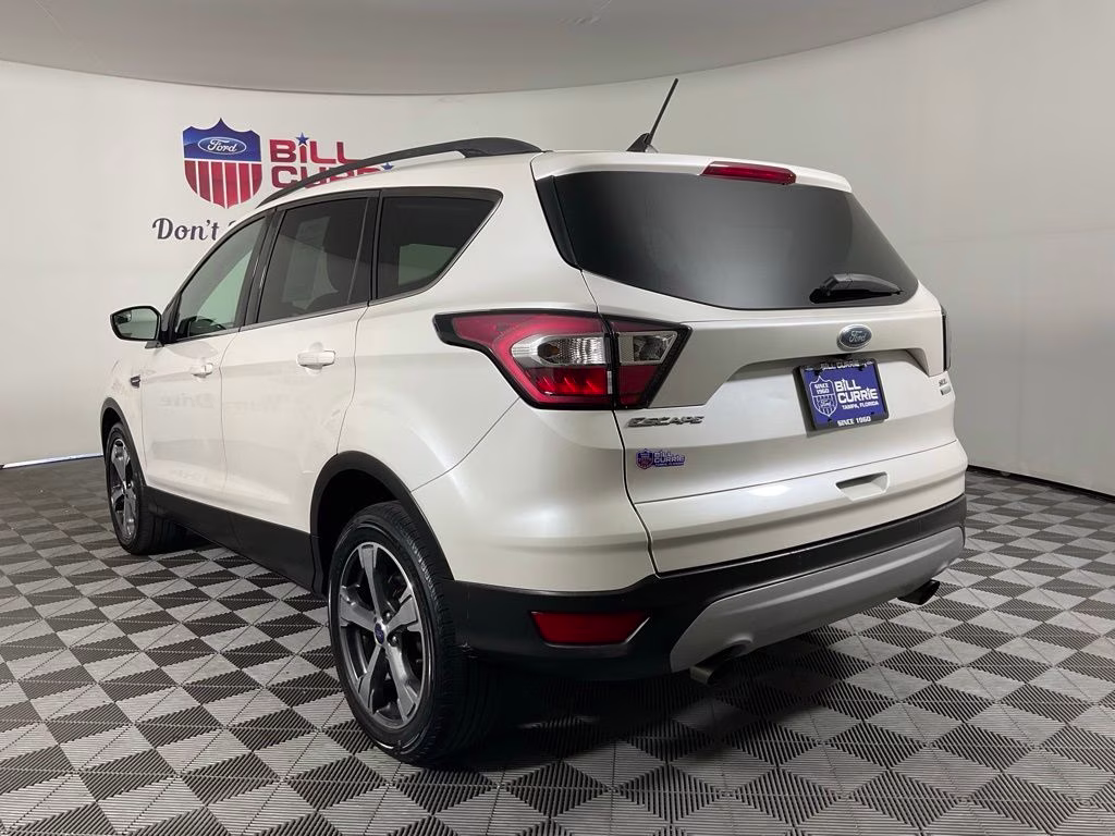 2018 White Platinum Clearcoat Metallic Ford Escape SEL FWD SUV