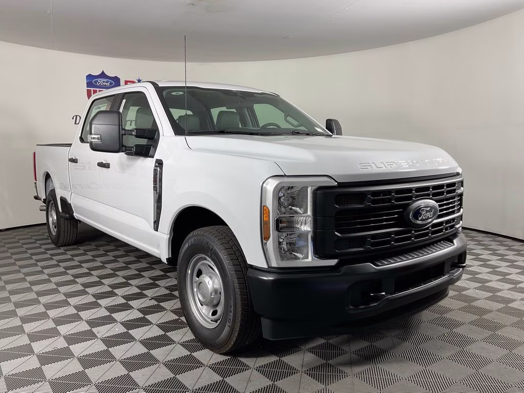2026 Ford F-250 XL Crew Cab 6-3/4' Box's photo