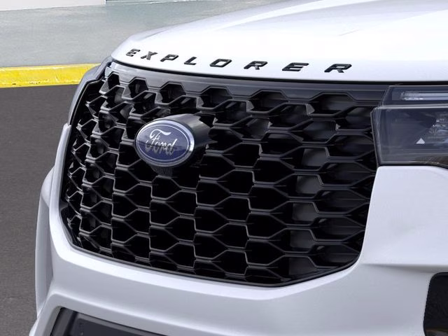 2026 Star White Metallic Tri-Coat Ford Explorer ST-Line 4X4 SUV