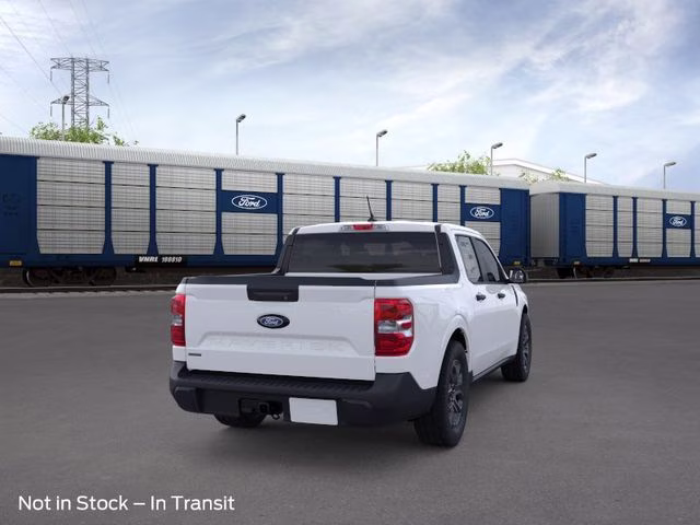 2026 Oxford White Ford Maverick XLT FWD Truck