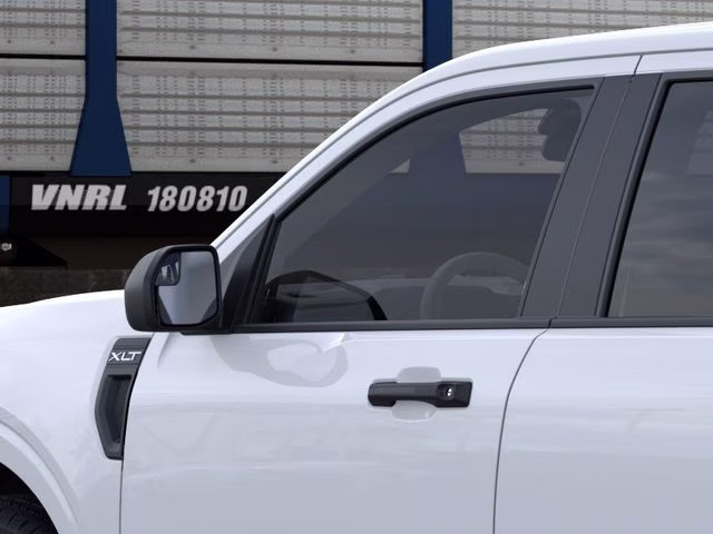 2026 Oxford White Ford Maverick XLT FWD Truck