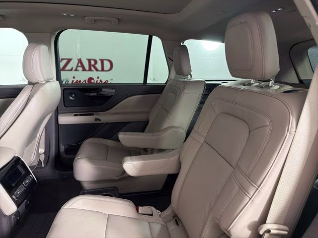 2024 Pearl Metallic Lincoln Aviator Reserve RWD SUV