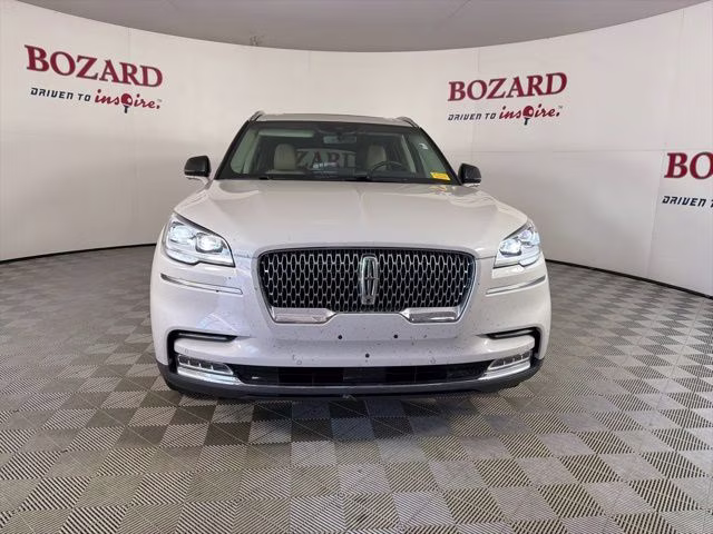 2024 Pearl Metallic Lincoln Aviator Reserve RWD SUV