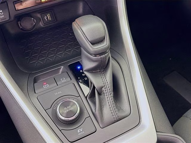 2024 Silver Sky Metallic Toyota RAV4 Hybrid LE AWD SUV
