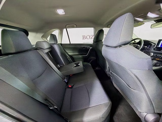 2024 Silver Sky Metallic Toyota RAV4 Hybrid LE AWD SUV