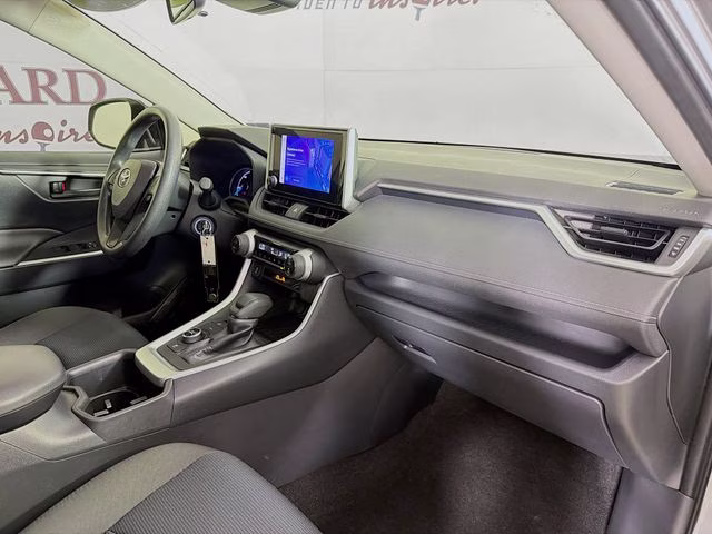 2024 Silver Sky Metallic Toyota RAV4 Hybrid LE AWD SUV