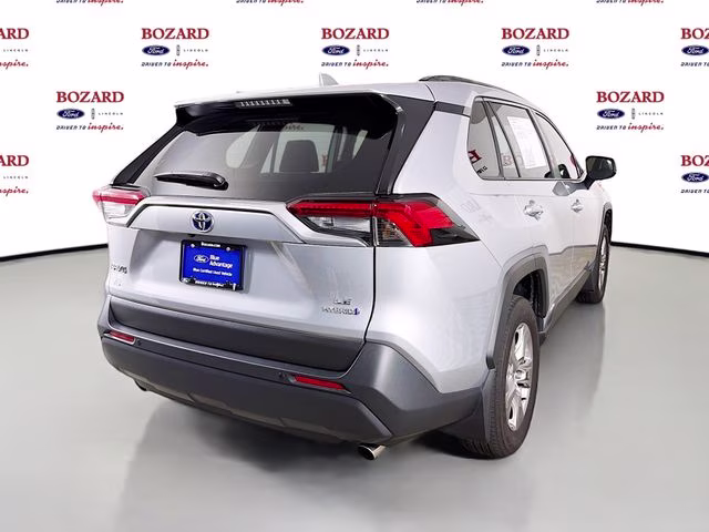 2024 Silver Sky Metallic Toyota RAV4 Hybrid LE AWD SUV