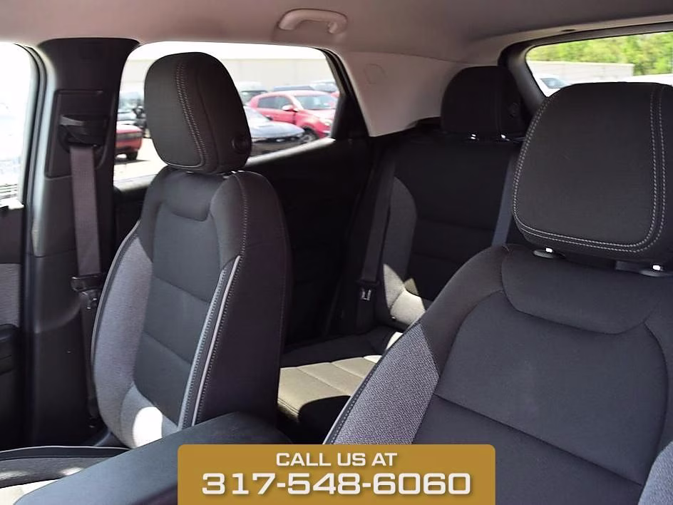 2025 Summit White Chevrolet Trailblazer LT FWD SUV