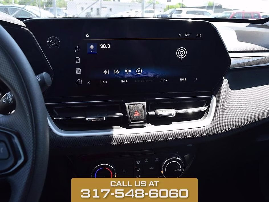 2025 Summit White Chevrolet Trailblazer LT FWD SUV