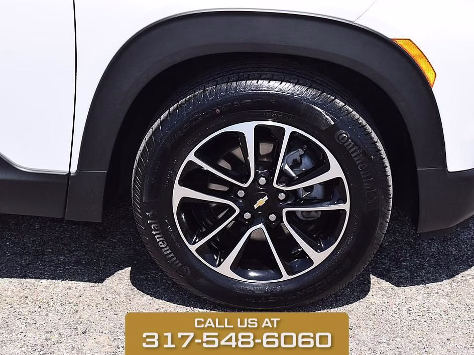 2025 Summit White Chevrolet Trailblazer LT FWD SUV