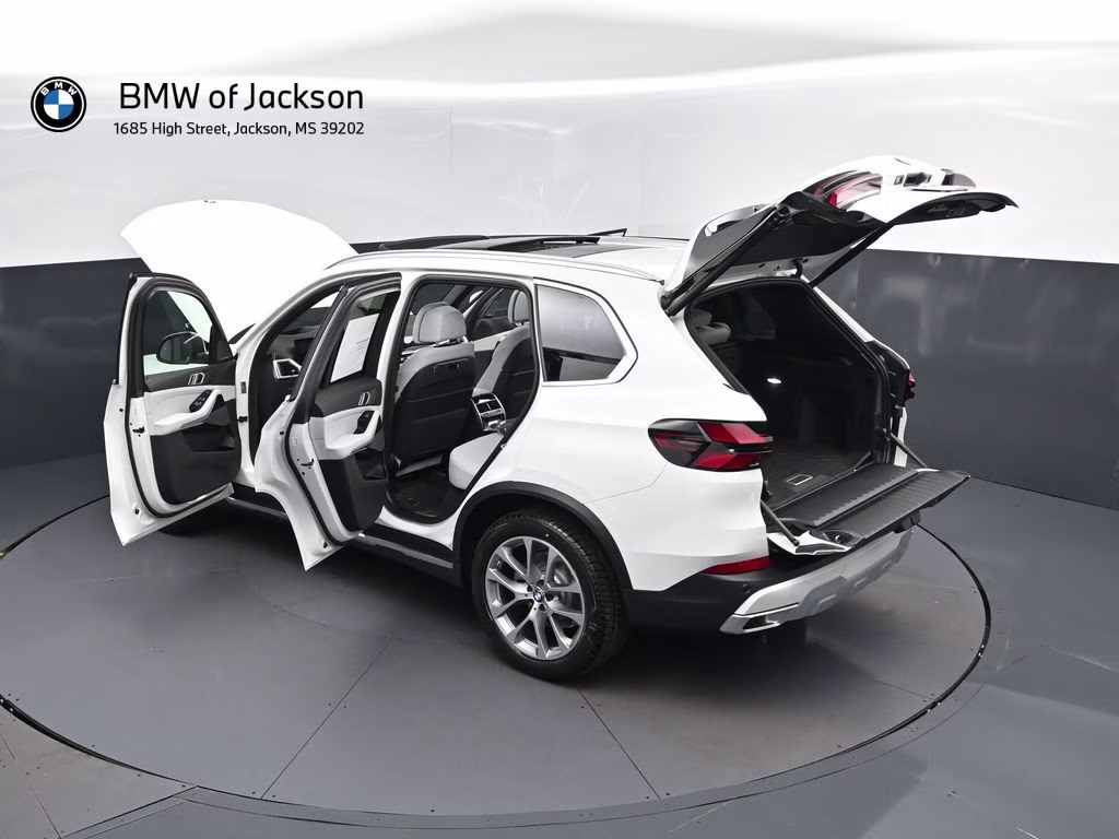 2026 Alpine White BMW X5 sDrive40i RWD SUV