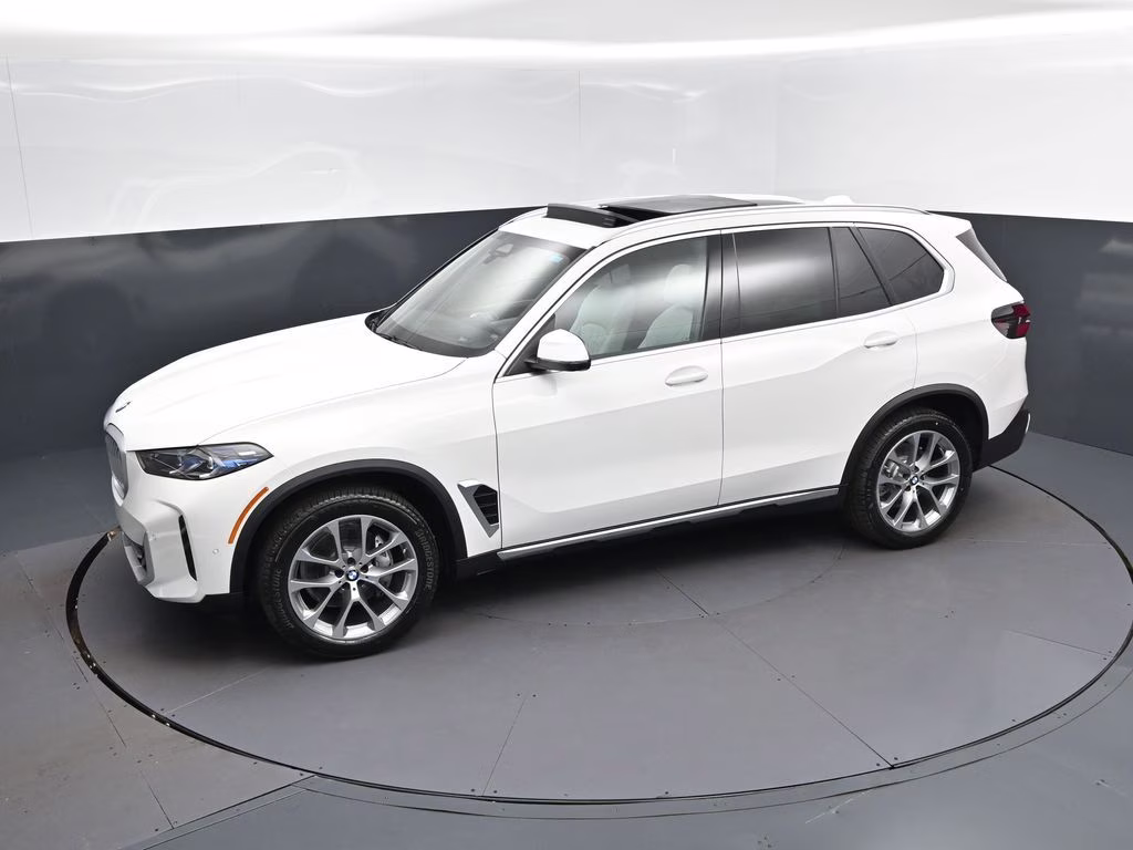 2026 Alpine White BMW X5 sDrive40i RWD SUV
