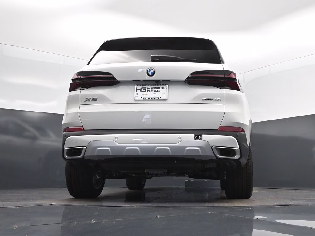2026 Alpine White BMW X5 sDrive40i RWD SUV