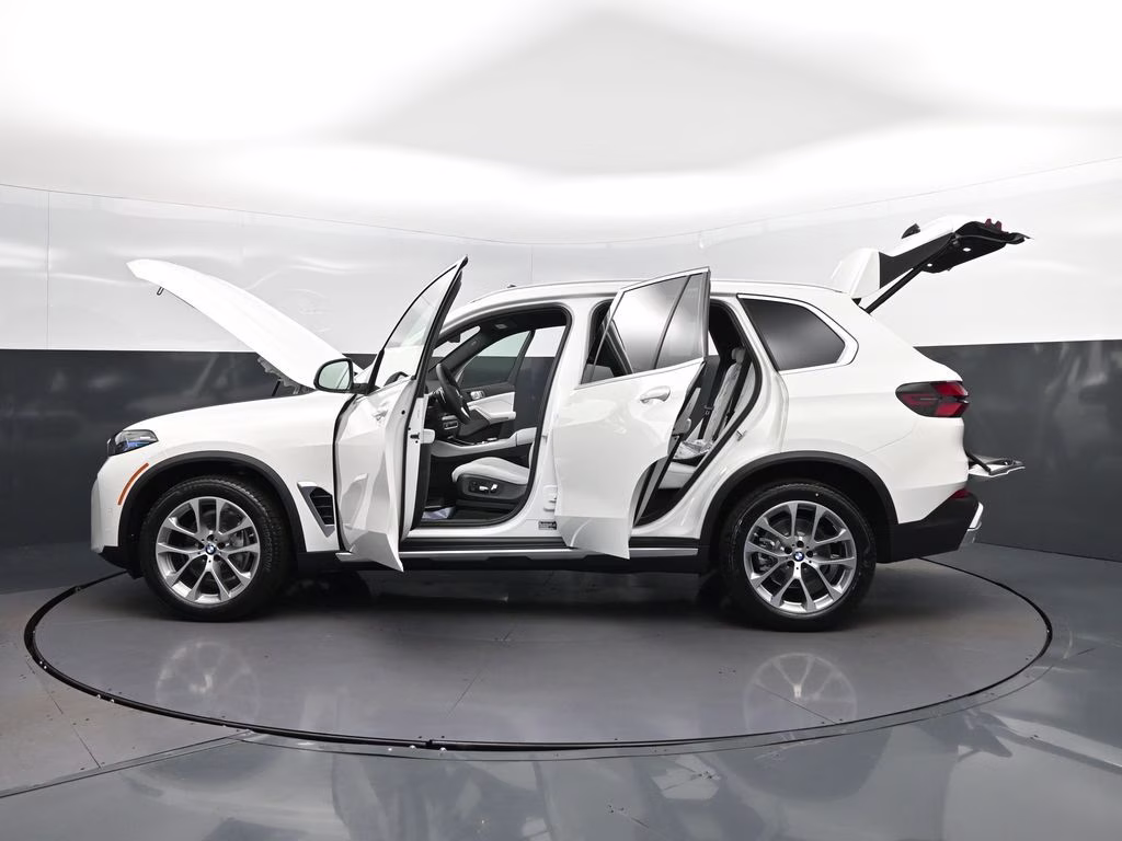 2026 Alpine White BMW X5 sDrive40i RWD SUV