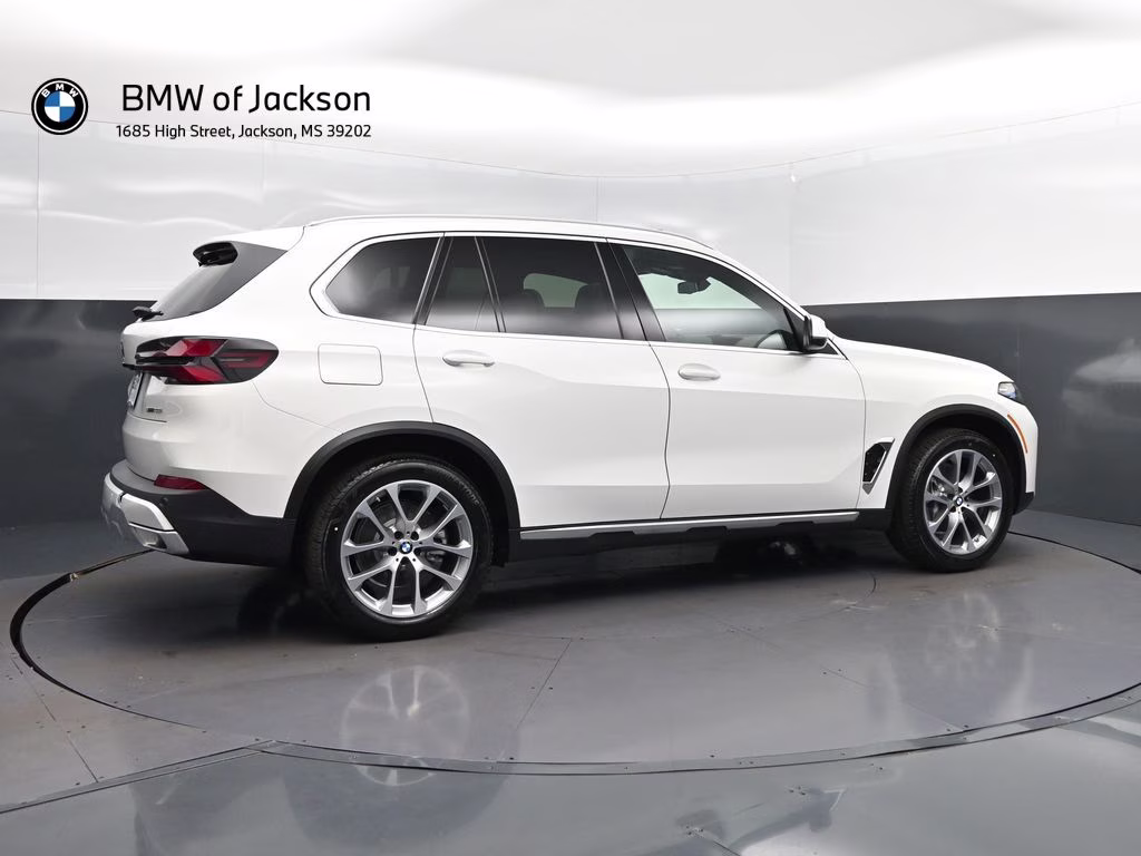 2026 Alpine White BMW X5 sDrive40i RWD SUV