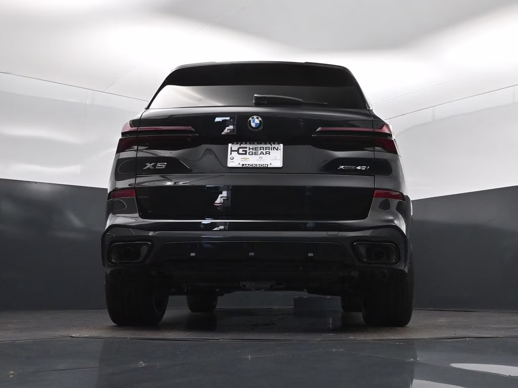 2026 Black Sapphire Metallic BMW X5 xDrive40i AWD SUV